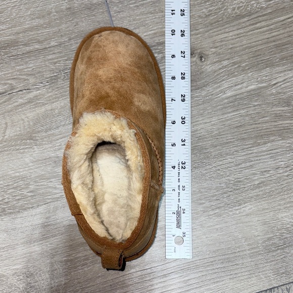 UGG Classic Ultra Mini chestnut ankle boots US size 5 - Picture 7 of 7